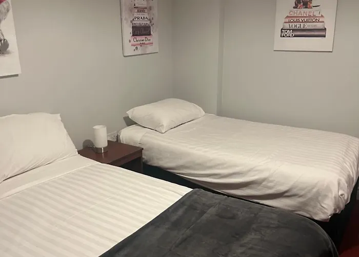 招待所 Town Clock *